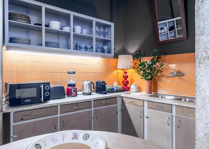 Victorian House Luisa Todi *