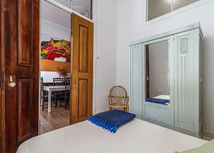 Victorian House Luisa Todi *