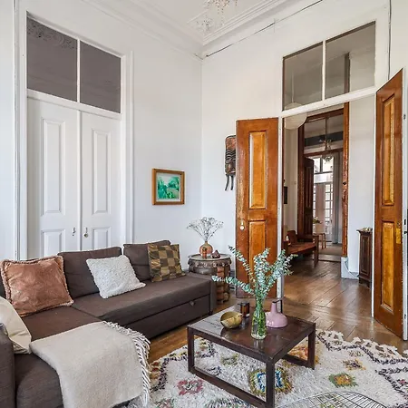 Victorian House Luisa Todi *